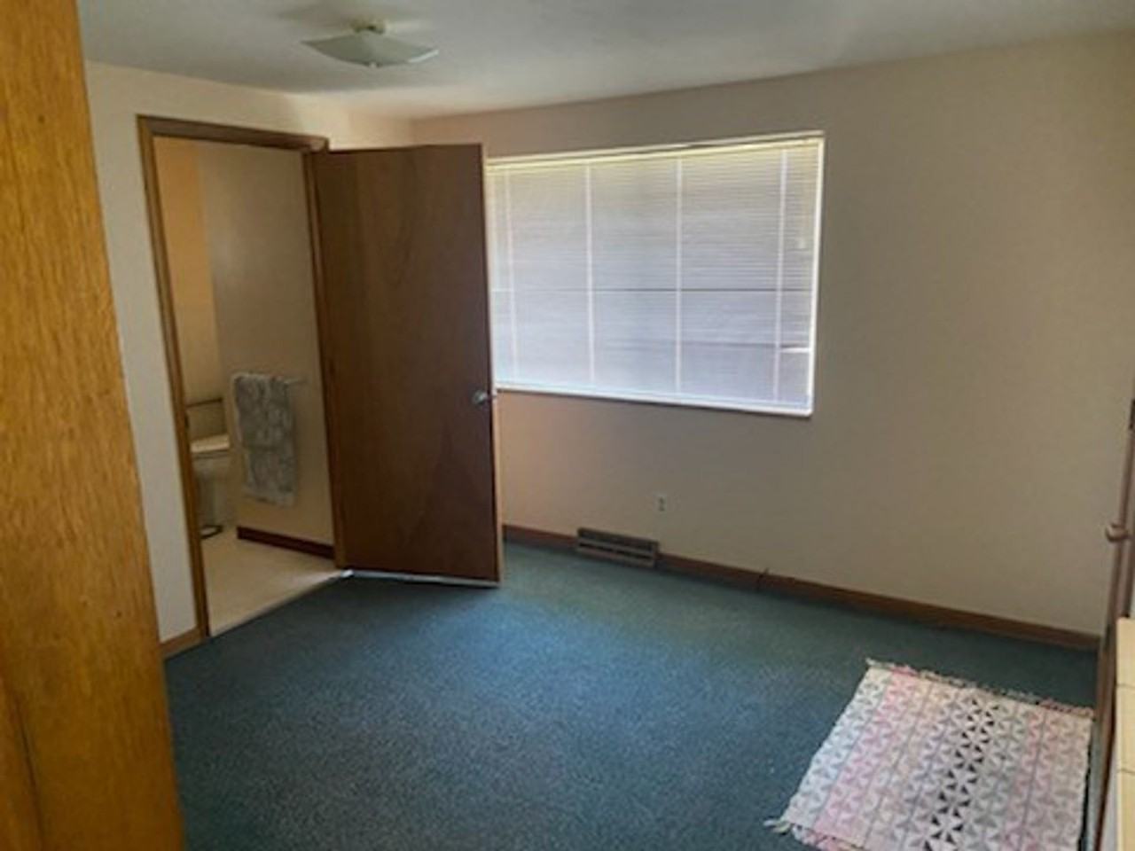 1242 Sumner St - Photo 7 of 9