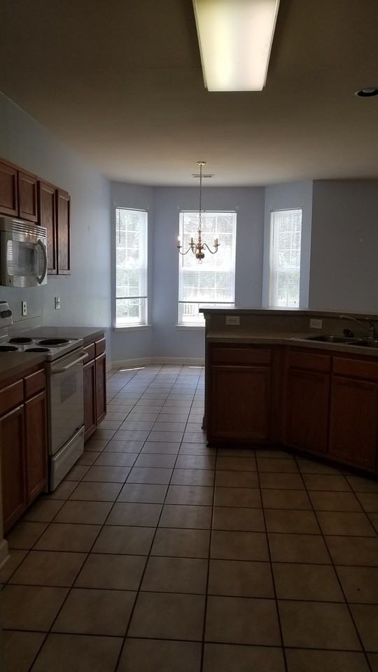 2167 Seneca Ridge Dr - Photo 4 of 10