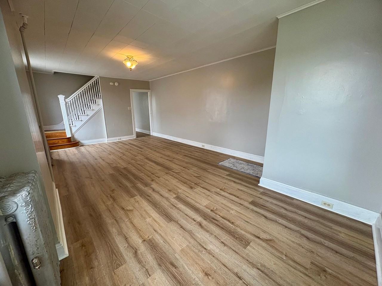 923 W Princess St - Photo 7 of 32