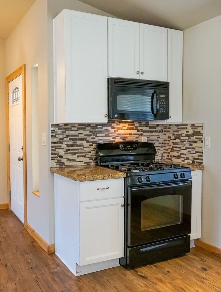 649 W Helen Ave - Photo 6 of 27
