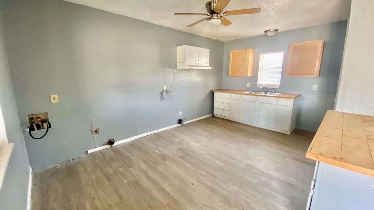 2906 Cornell St - Photo 5 of 12