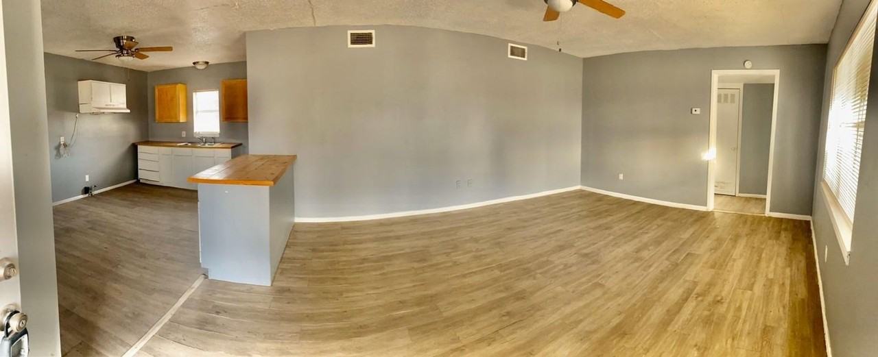 2906 Cornell St - Photo 6 of 12