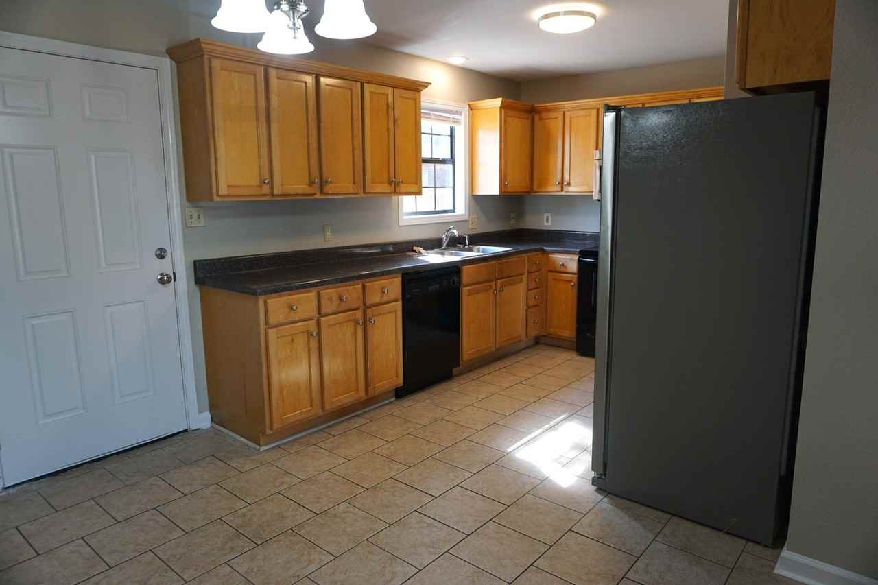 4405 Ocean Dr - Photo 3 of 23