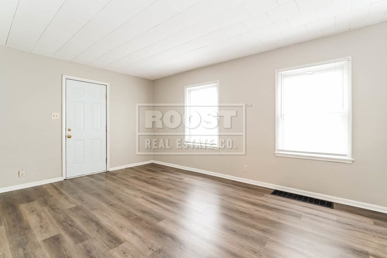 2930 E 13th Ave - Photo 3 of 10