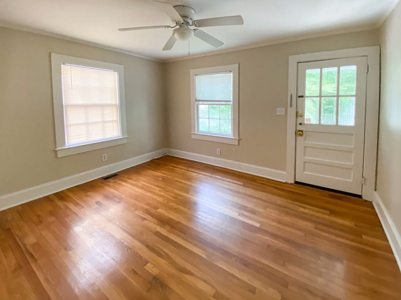 106 Stinson St - Photo 2 of 10