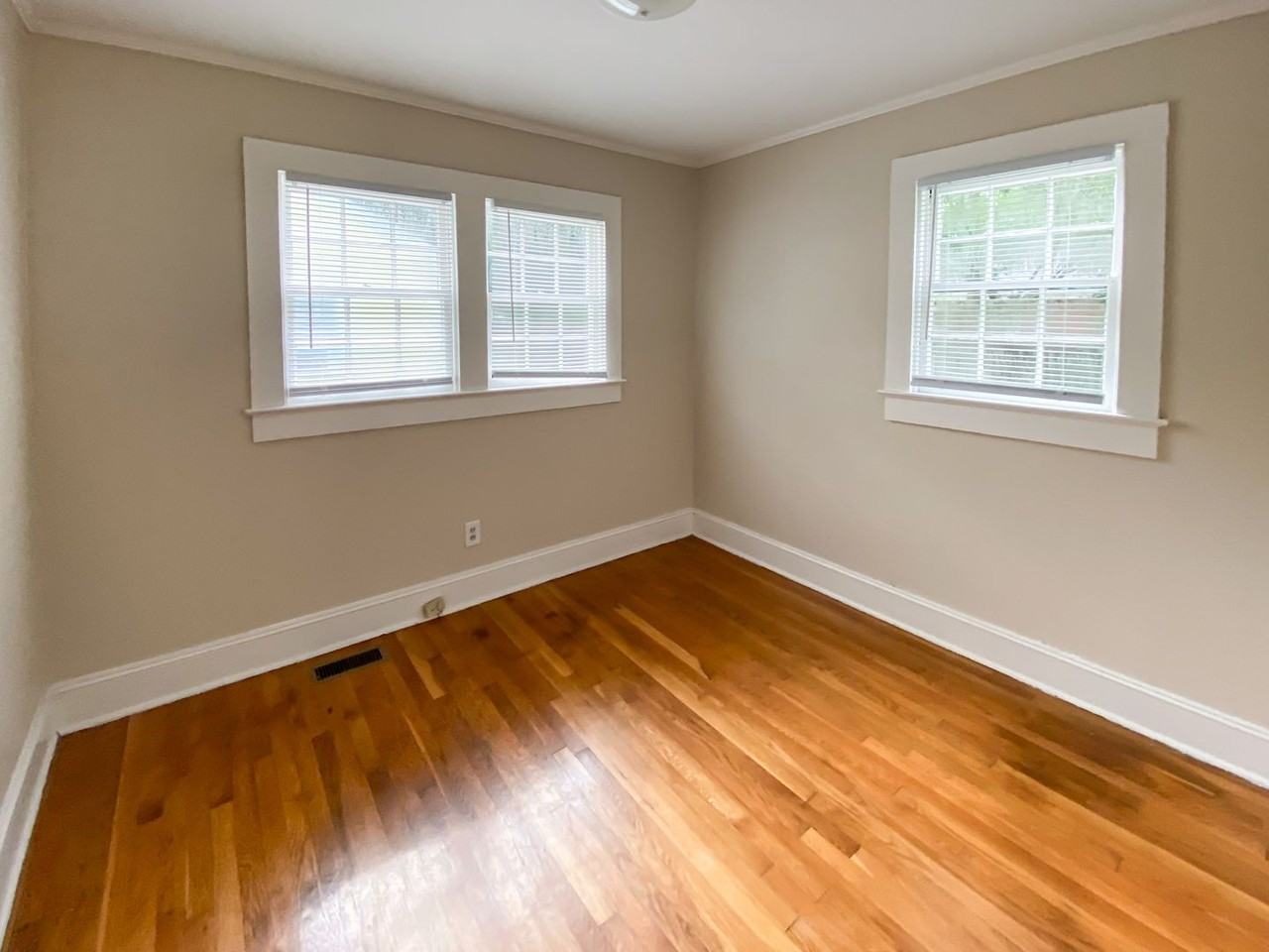 106 Stinson St - Photo 4 of 10