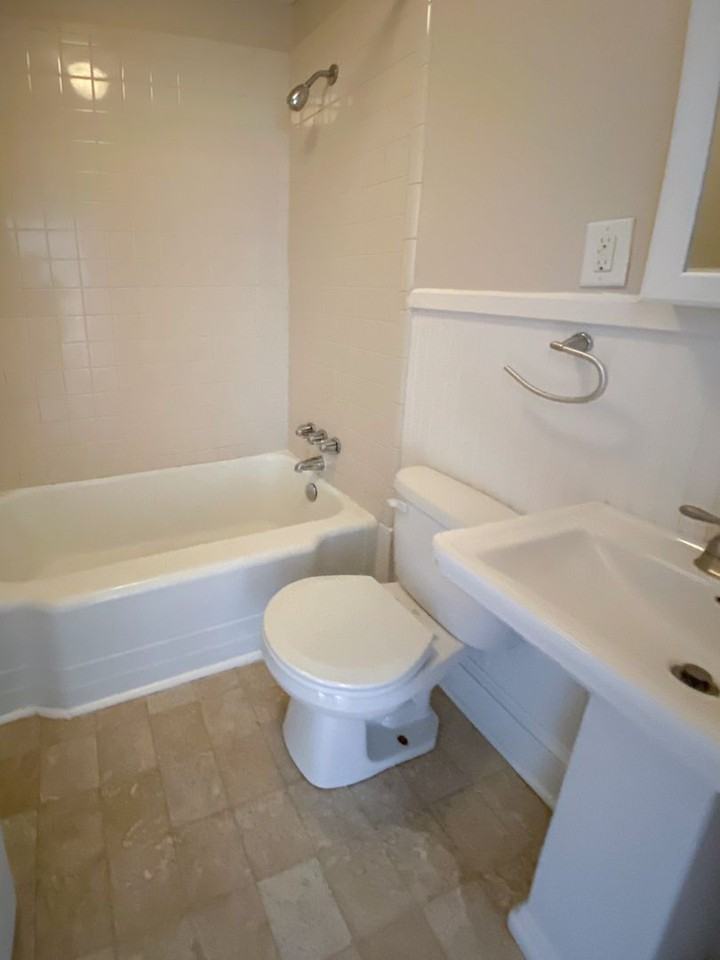 106 Stinson St - Photo 6 of 10