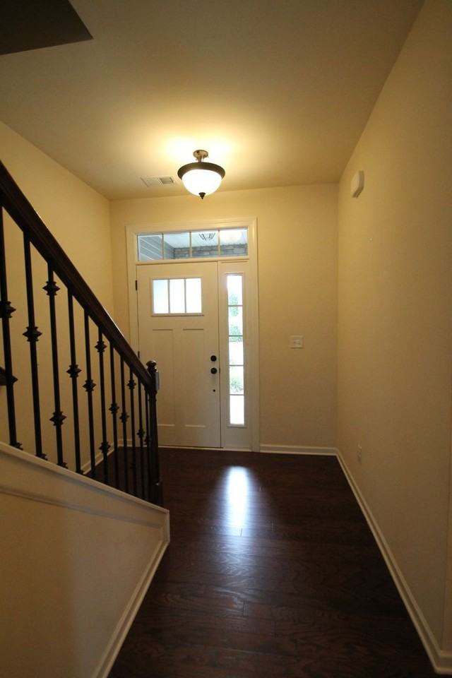 1044 Archibald Ave - Photo 3 of 33