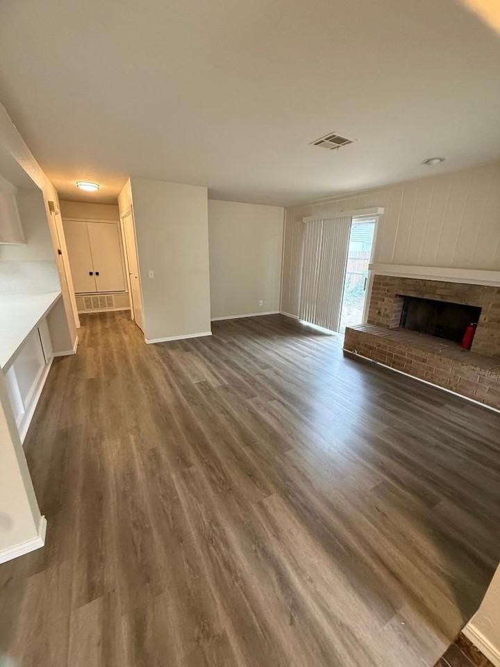 4228 Willowpoint Dr - Photo 2 of 13