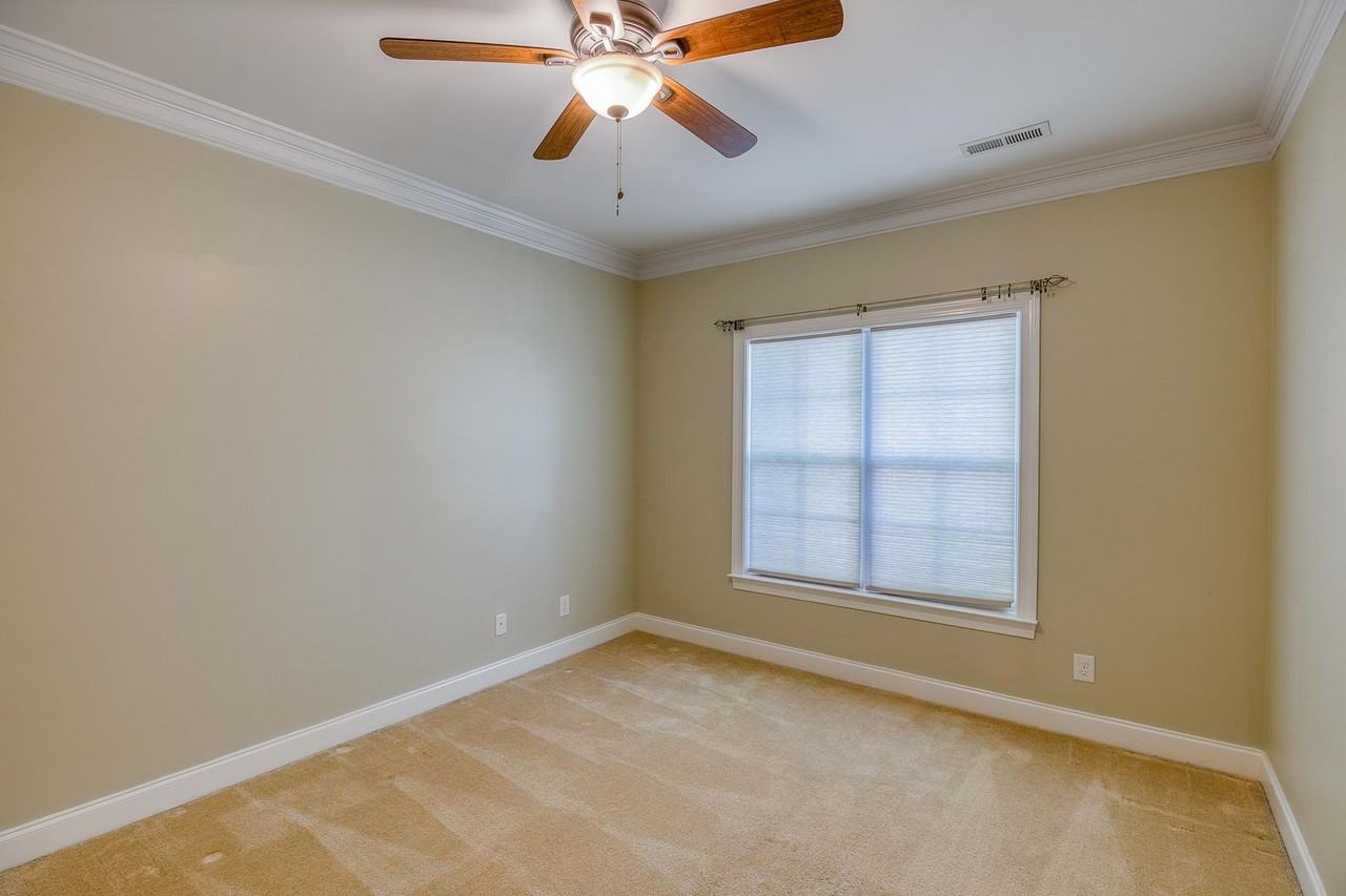 5015 Wyngate Village Dr - Photo 7 of 44