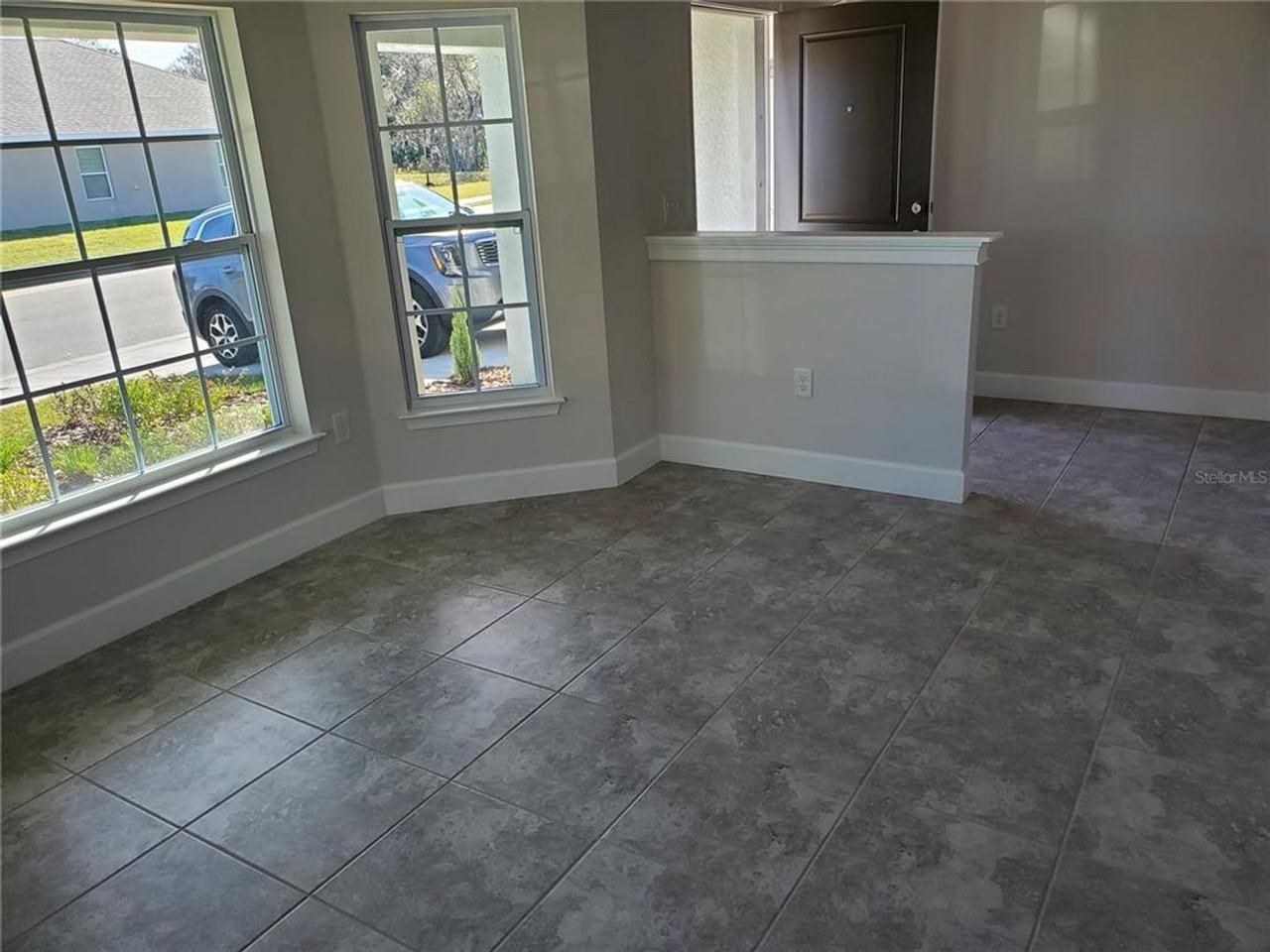 1138 Berry Ln - Photo 2 of 21
