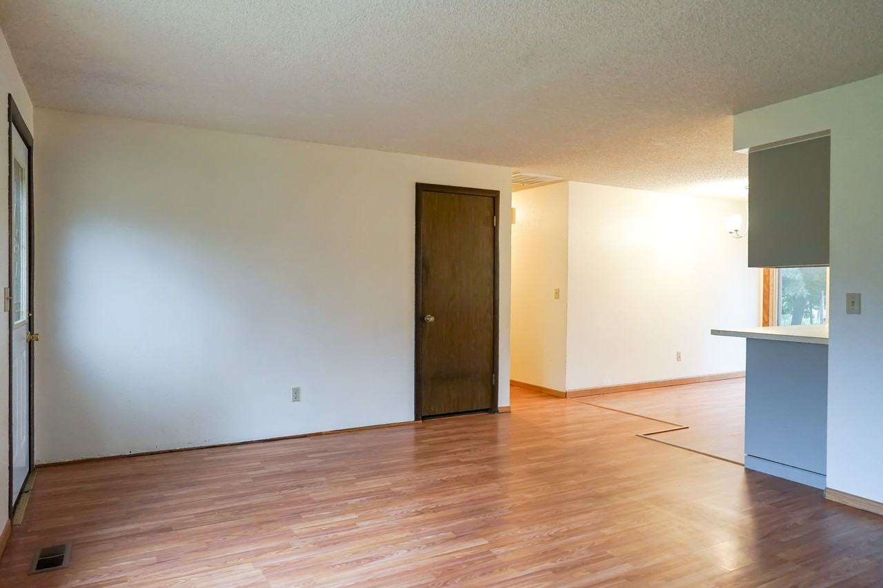3903 W Robison Ave - Photo 3 of 34