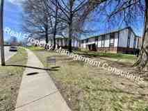 2201 Twin Oaks Dr - Photo 1 of 1