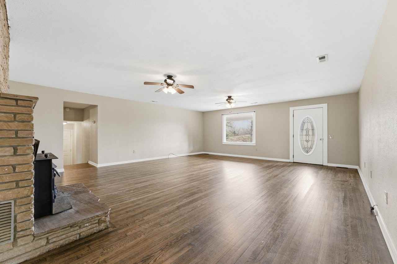 3920 Bryson City Rd - Photo 5 of 24