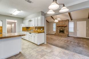 120 Ne Alsbury Blvd - Photo 1 of 1