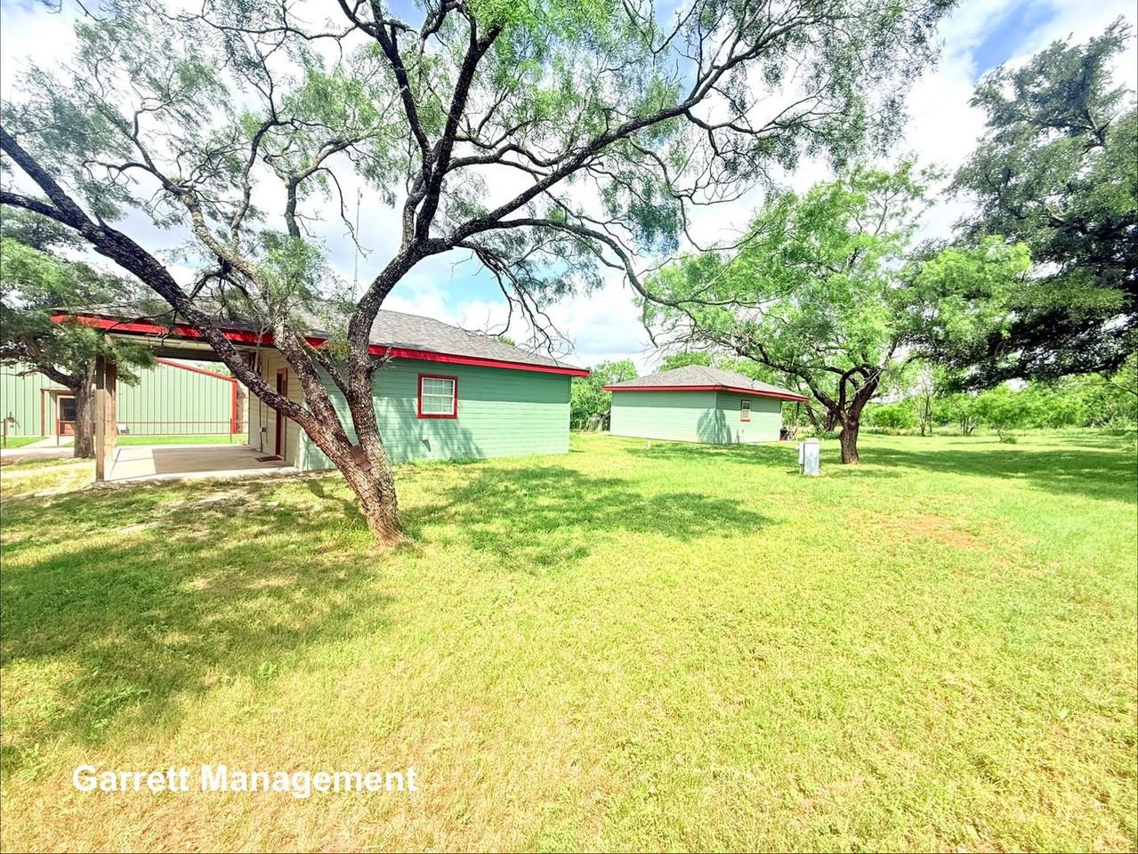 8172 County Road 101 - Photo 3 of 11