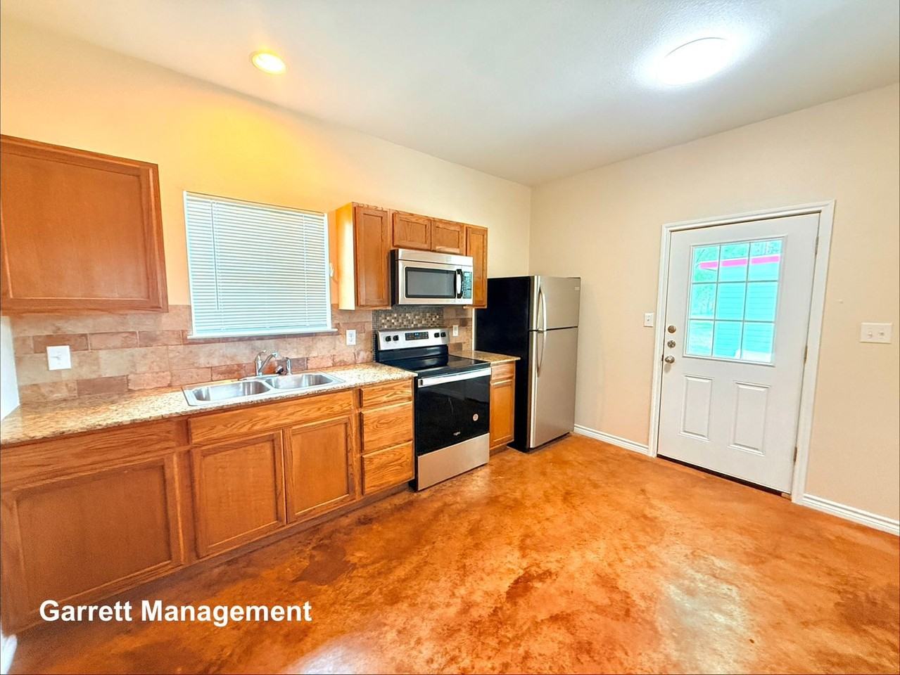 8172 County Road 101 - Photo 6 of 11