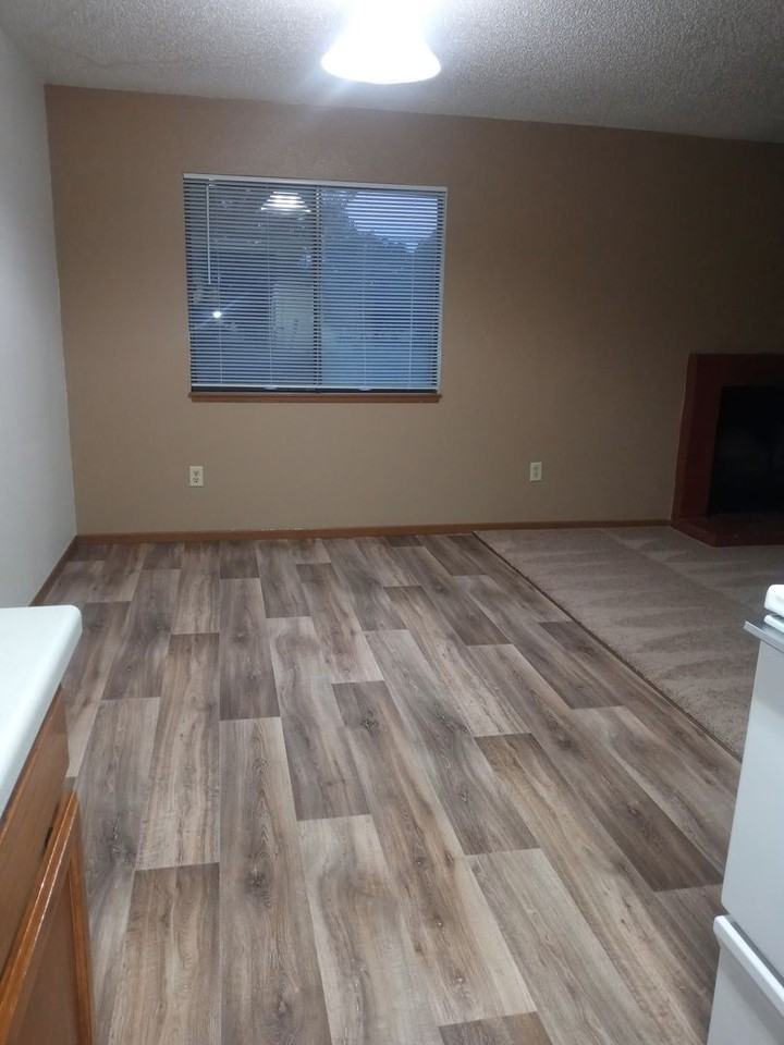 Cedar Creek - Photo 6 of 17