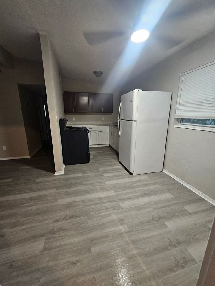 3022 Guava St - Photo 2 of 8