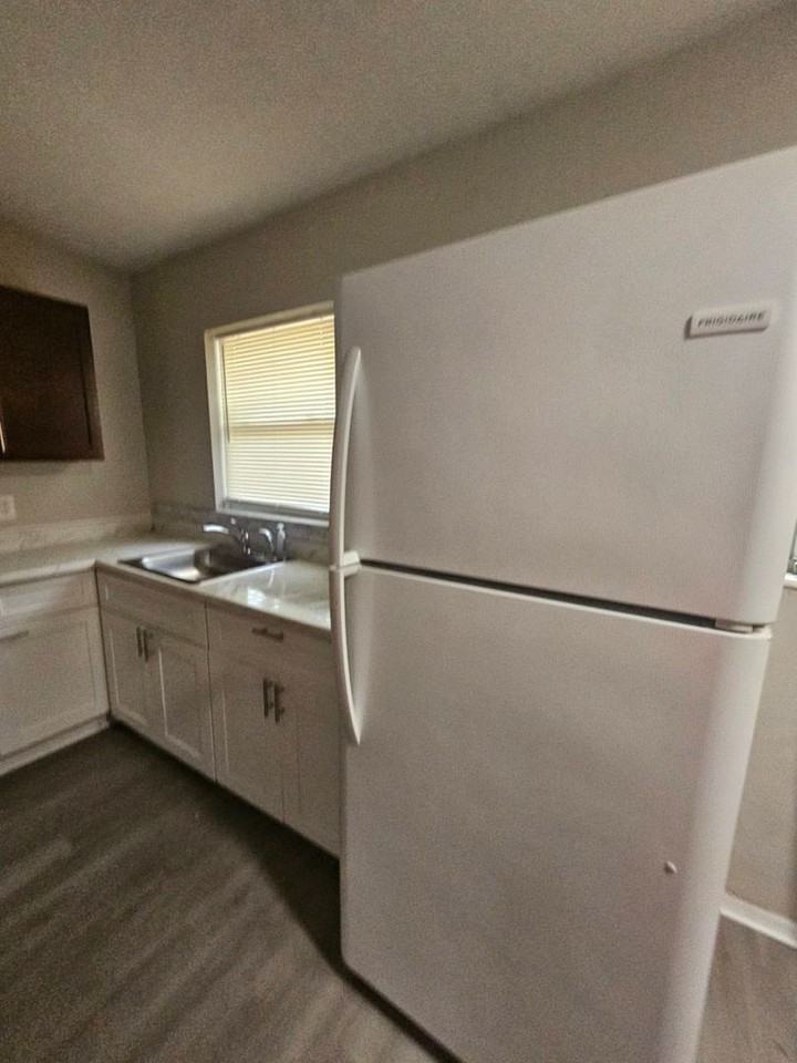 3022 Guava St - Photo 4 of 8