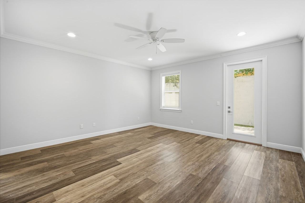 3008 W Julia St #2 - Photo 5 of 29
