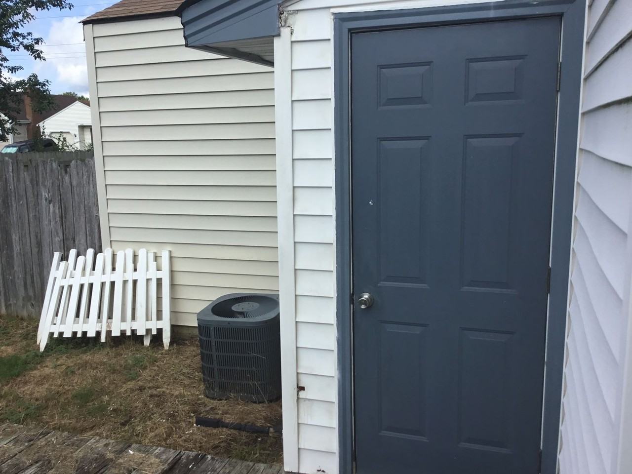 1117 Crist Pl - Photo 2 of 17
