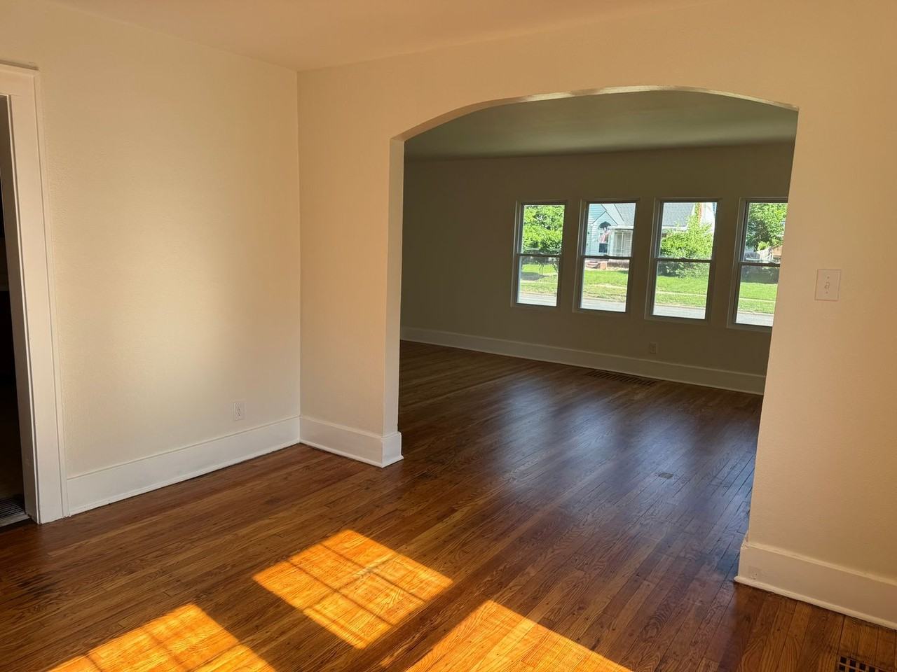 2708 Faraon St - Photo 4 of 10