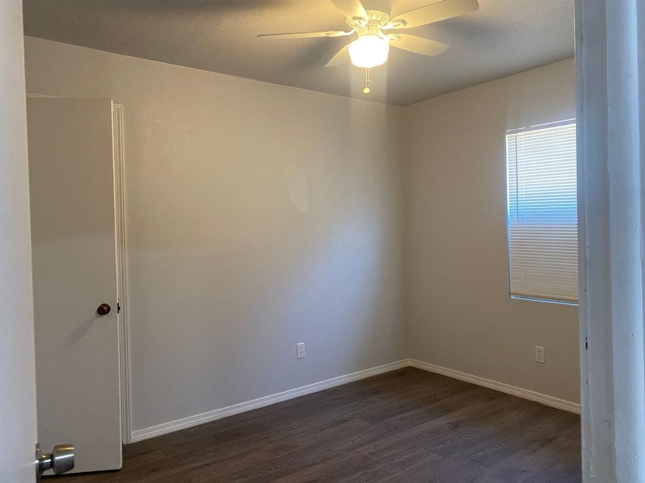 6431 N Elwood Ave - Photo 2 of 7