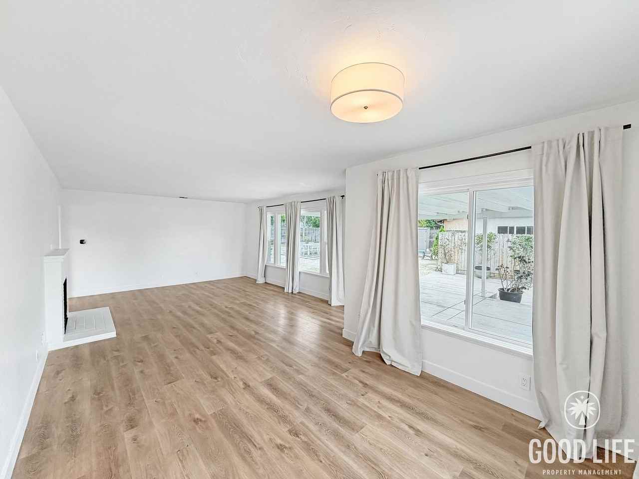 9715 Murray Dr - Photo 5 of 22