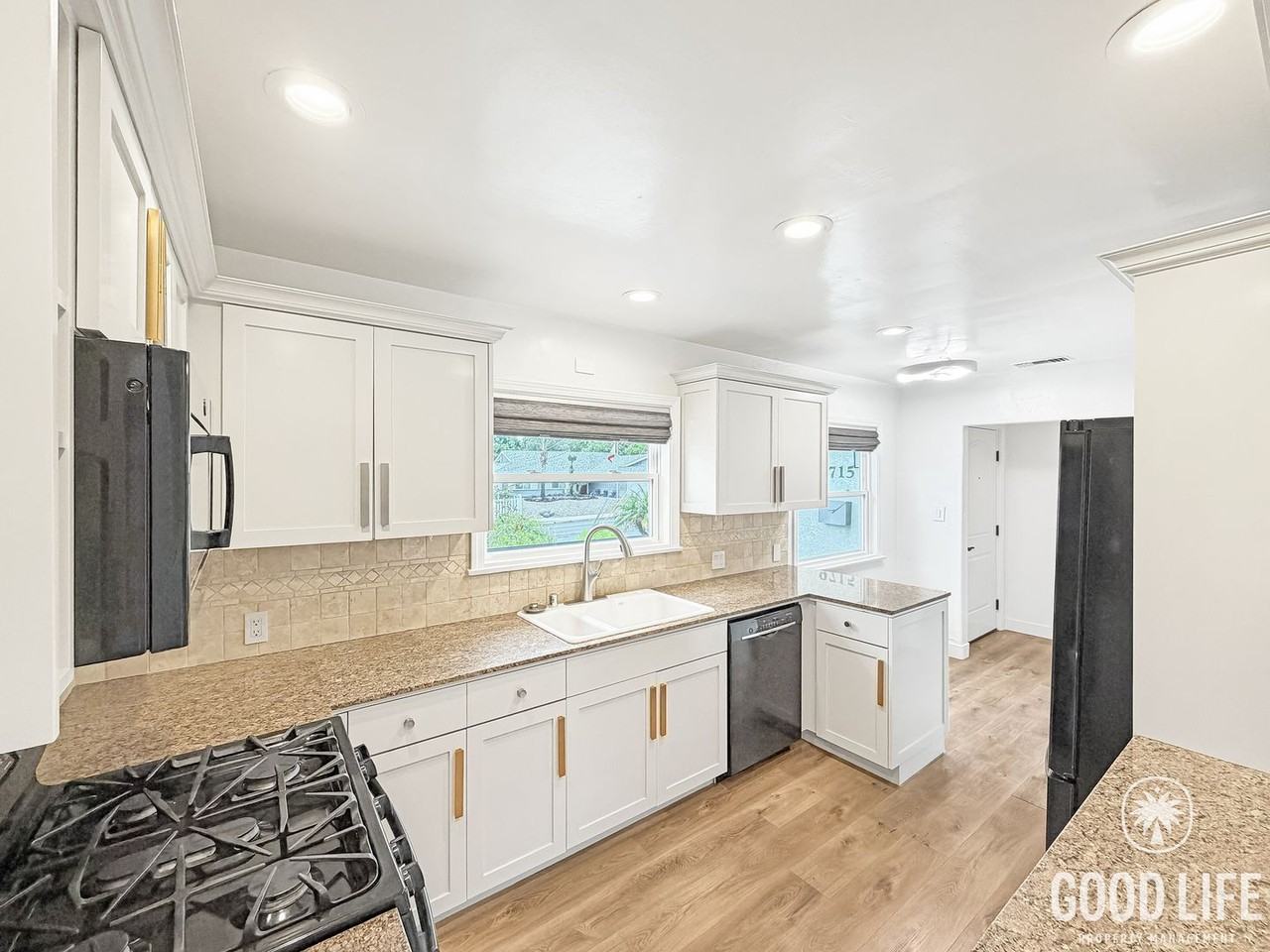 9715 Murray Dr - Photo 6 of 22