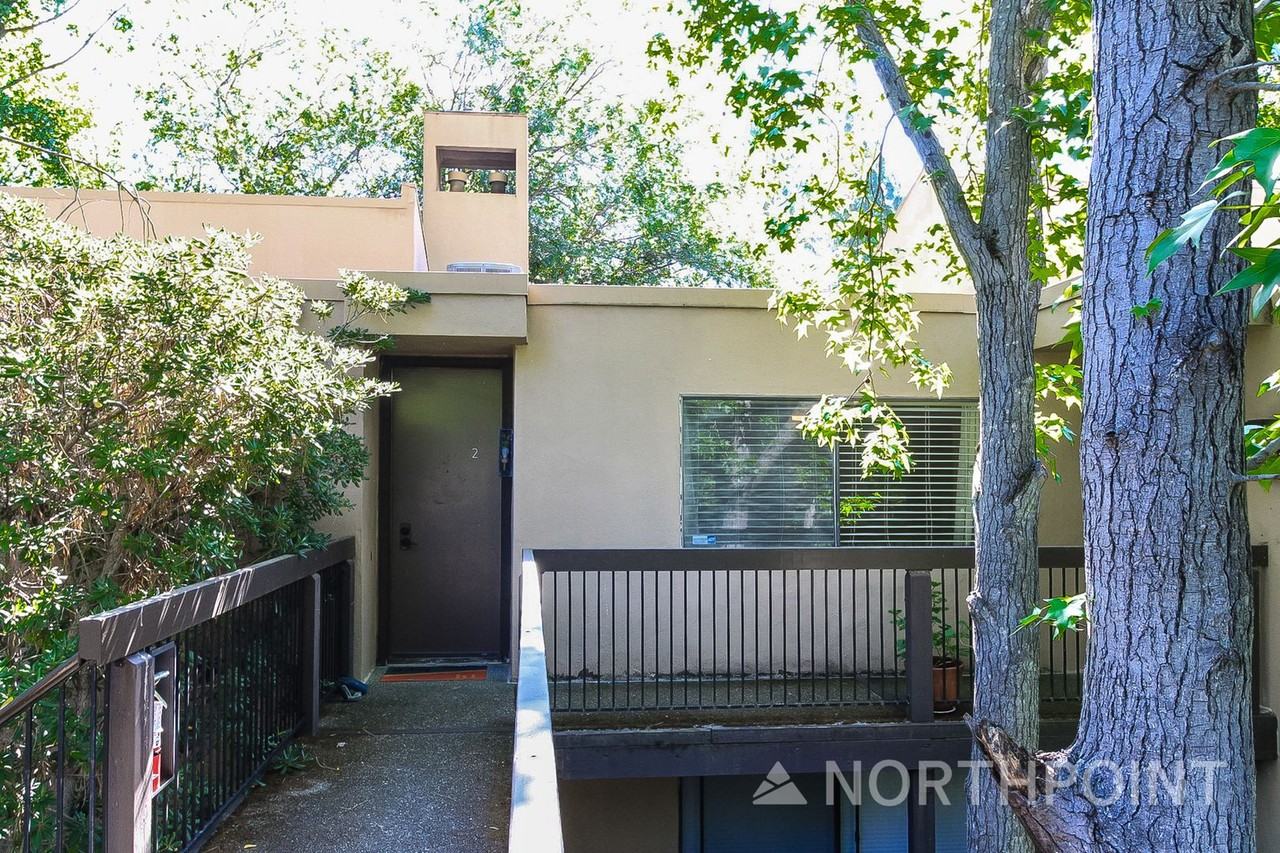 608 Woodside Sierra #2 - Photo 2 of 16