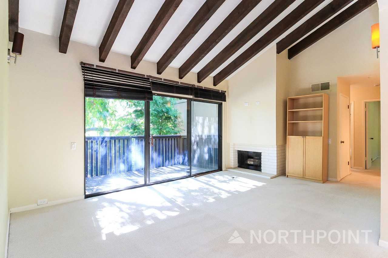608 Woodside Sierra #2 - Photo 4 of 16