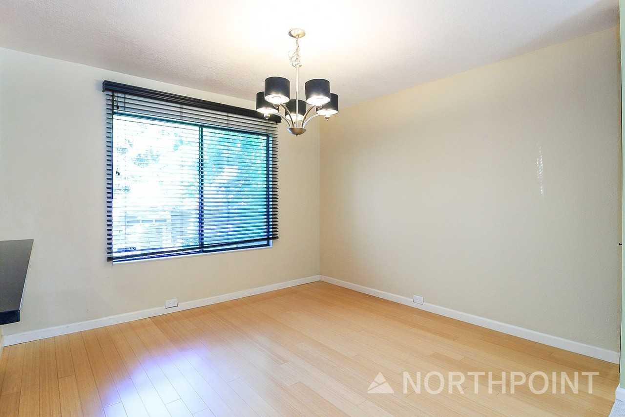 608 Woodside Sierra #2 - Photo 5 of 16