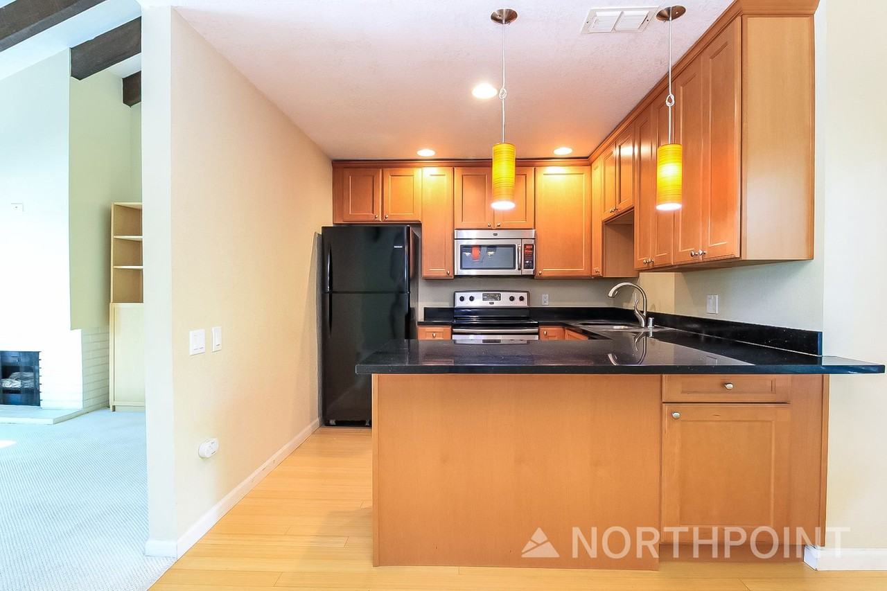608 Woodside Sierra #2 - Photo 6 of 16