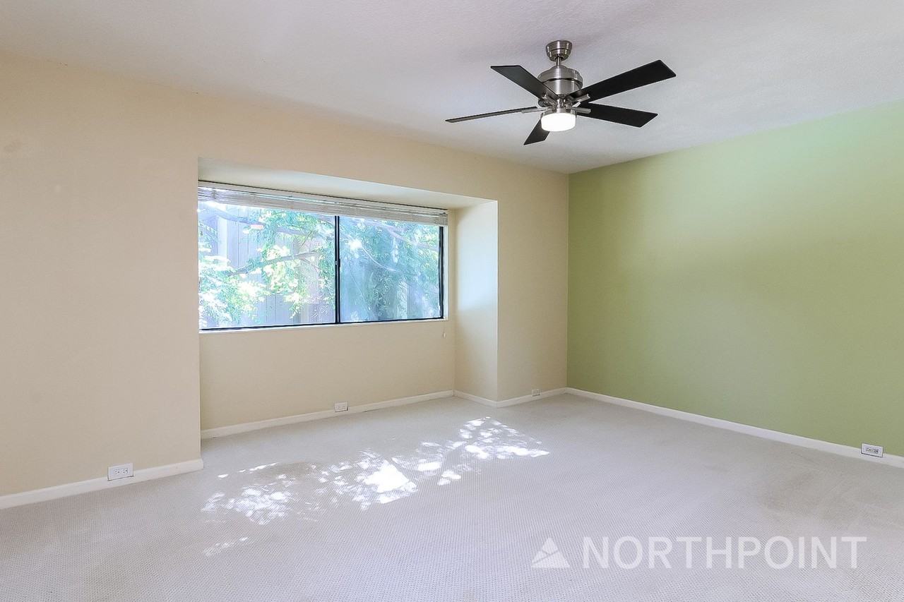 608 Woodside Sierra #2 - Photo 7 of 16