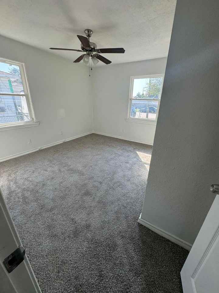 2919 N El Centro Way - Photo 4 of 10
