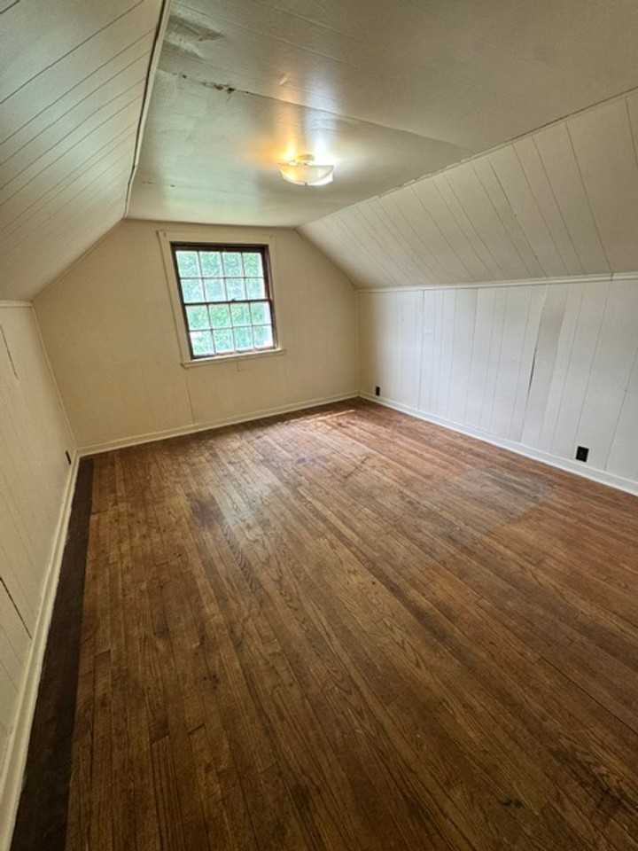 2925 Chestnut St - Photo 6 of 8