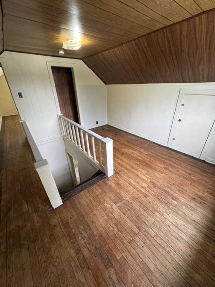 2925 Chestnut St - Photo 7 of 8
