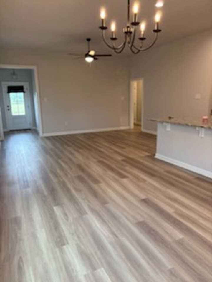 5330 Helmsdale Ct - Photo 3 of 17