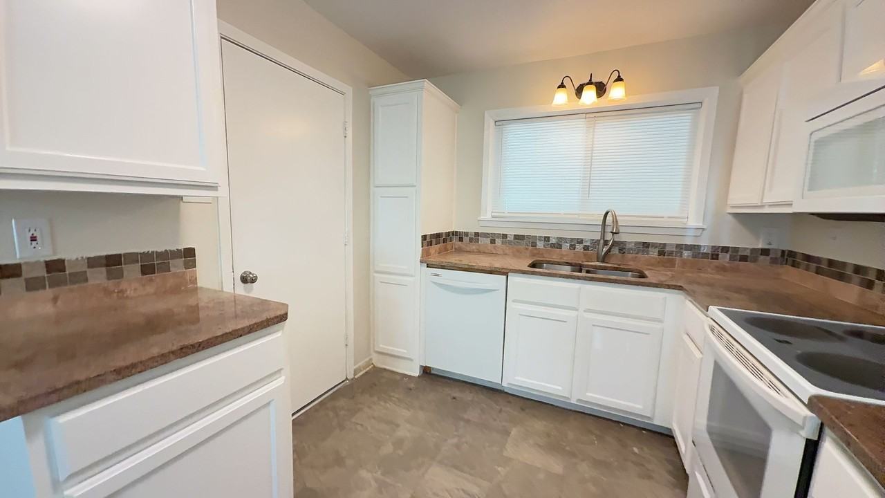 614 N 21st St - Photo 4 of 24
