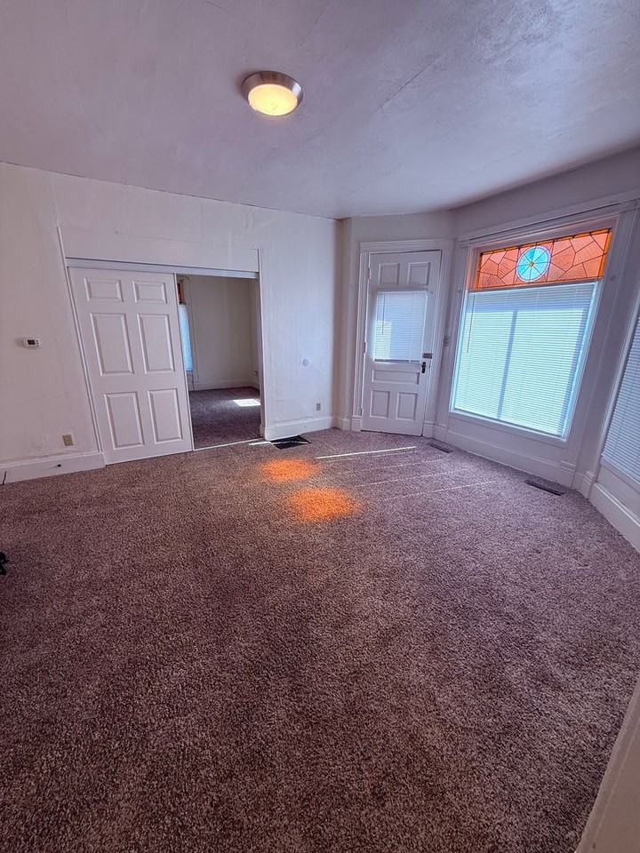 4516 3rd Ave - Photo 6 of 11