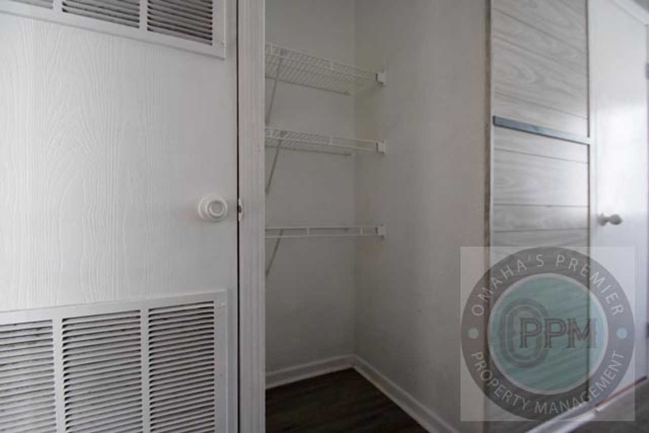 7608 N 29th St - Photo 4 of 27
