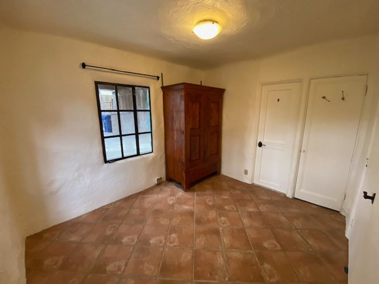 1114 Devisadero St - Photo 7 of 50