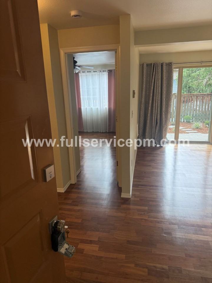 12600 57th Ave S - Photo 6 of 26