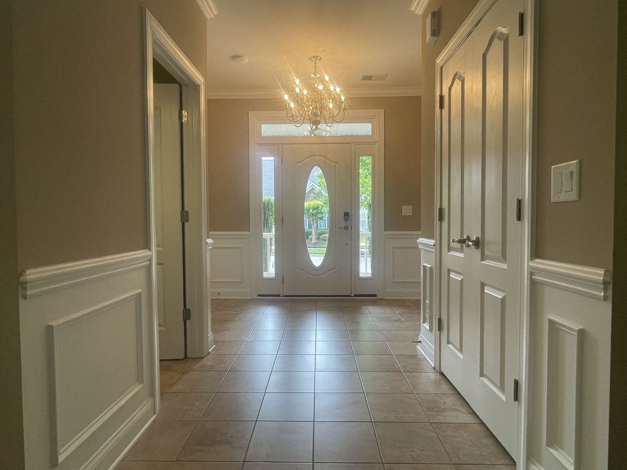 17725 Morehampton Ave - Photo 2 of 41