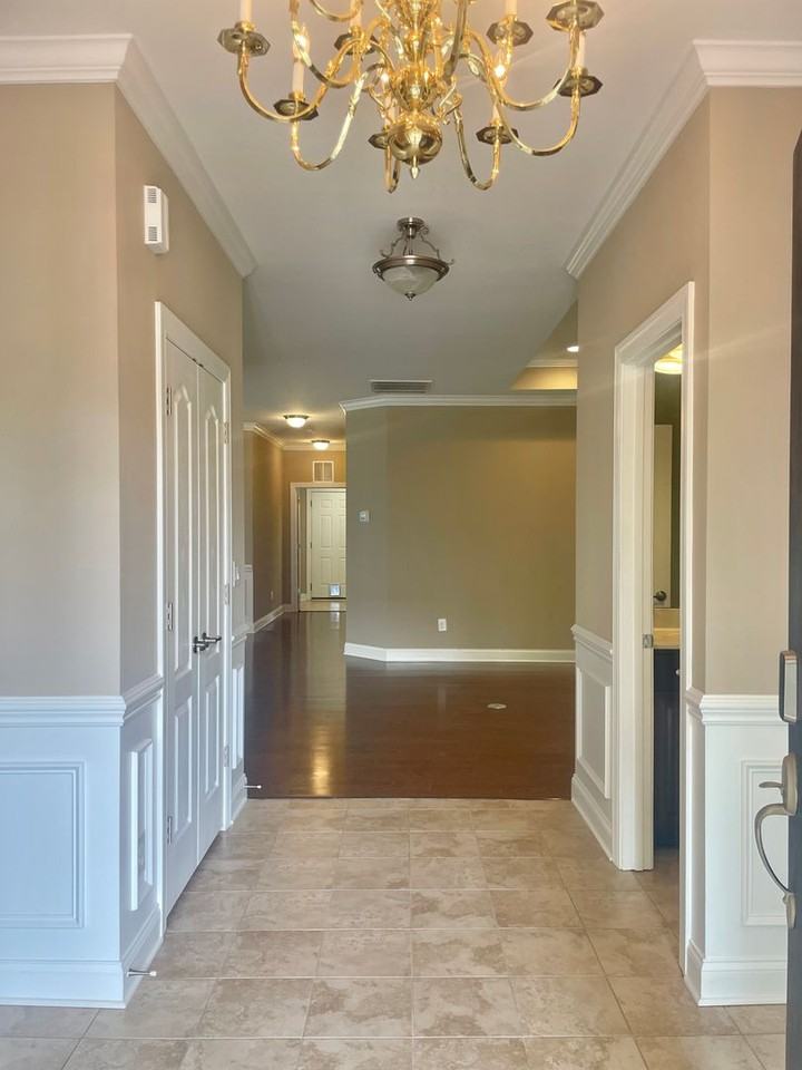 17725 Morehampton Ave - Photo 3 of 41