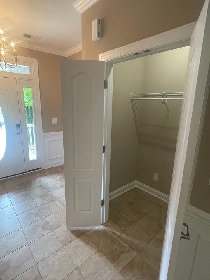 17725 Morehampton Ave - Photo 4 of 41