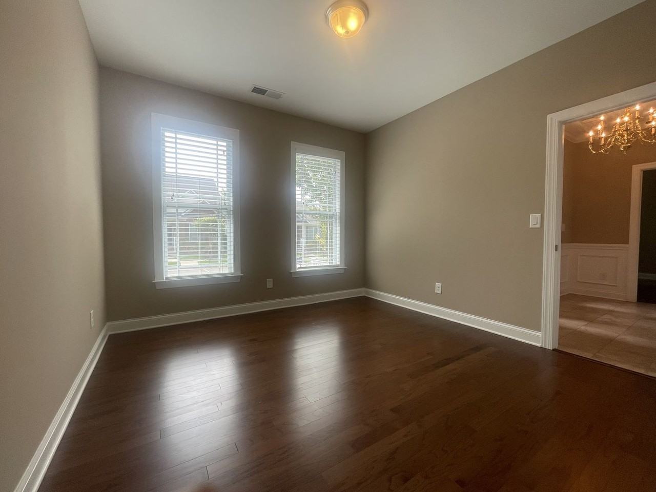 17725 Morehampton Ave - Photo 7 of 41
