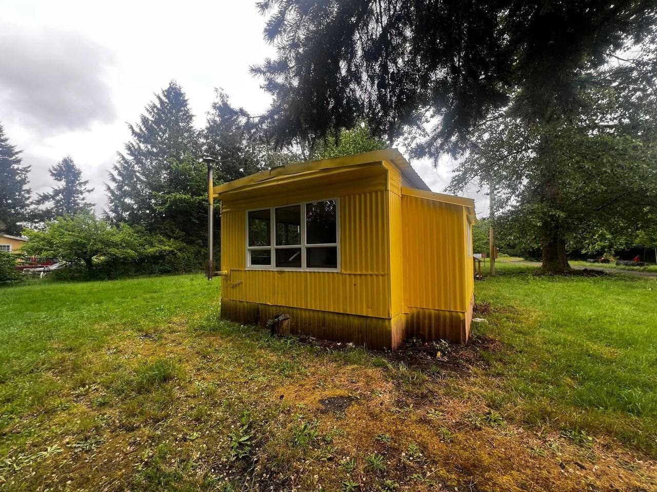 7592B Woodland Rd - Photo 4 of 16