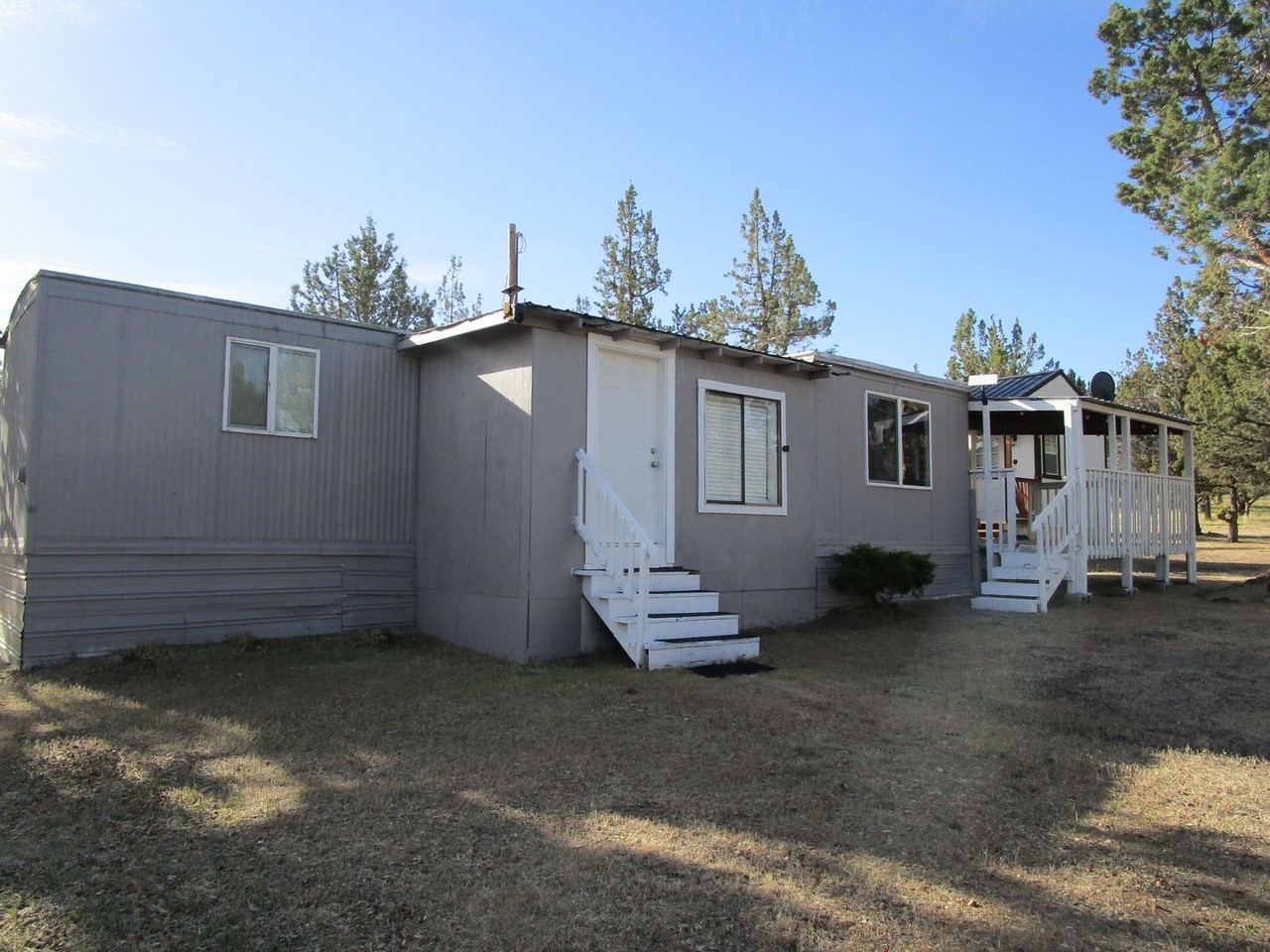 6760 Se Canyon Rd - Photo 2 of 17